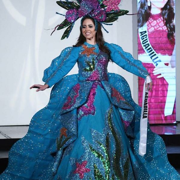 Traje tipico Jardin del Atlantico Aguadilla